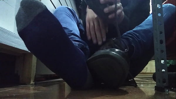 Download Video - DIRTY BOOTS AND SMELLY FEET IN YOUR FACE