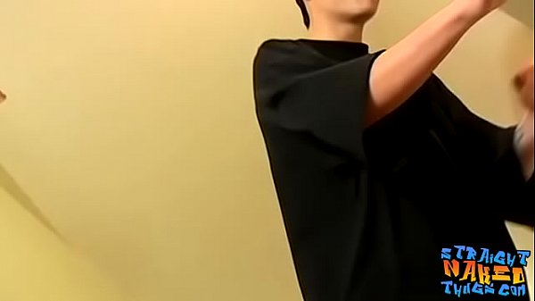 Download Video - Straight thug shaves his cock and balls before solo stroking