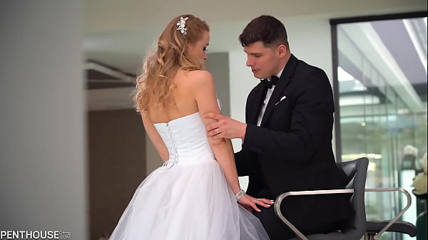 Download Video - PenthouseGold&period;com - Gorgeous Bride Alexa Flexy Lost Virginity when Hubby Smacked Her Shaved Pussy