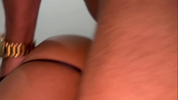 My first time eating the pussy of my girlfriend's 45-year-old stepmother.