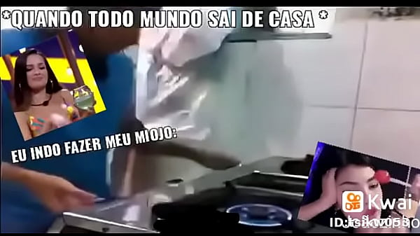 comi a vadia fazendo miojo e pegou fogo