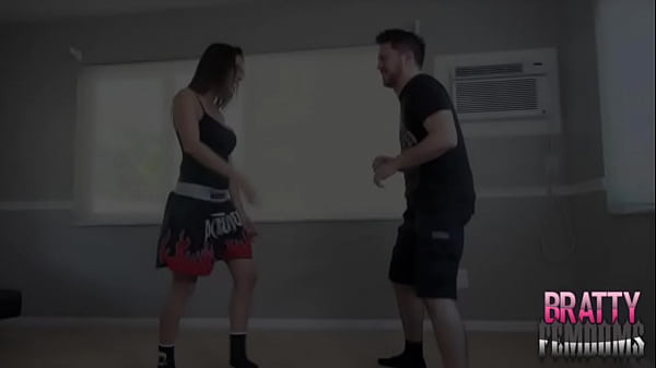 Dava Foxxs Muay Thai Ballbusting Training BALLBUSTING