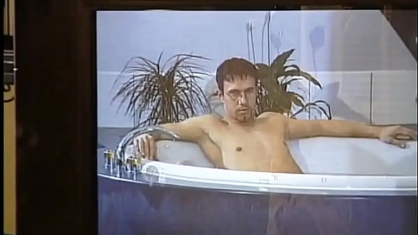 my psychologist makes me cum in the tub