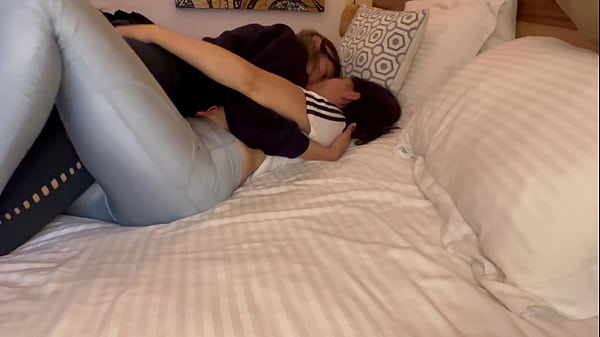 Ay ay ay!!! Rub my vagina so that the other visitors to the hotel don't hear us.