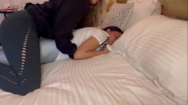 Ay ay ay!!! Rub my vagina so that the other visitors to the hotel don't hear us.