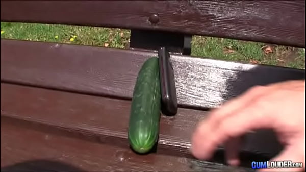 Sara May fucking with vegetables