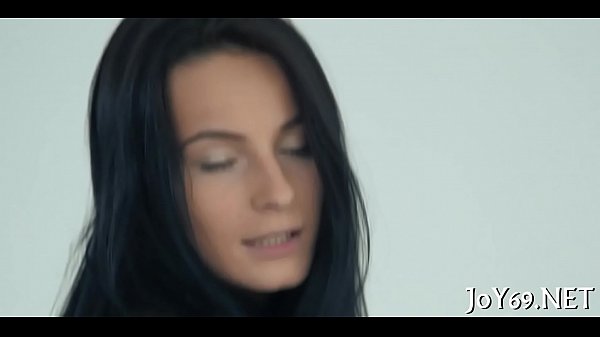 Stunning solo gal in a hot play