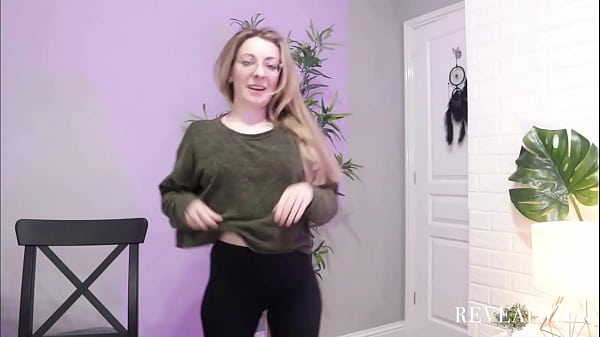 RevealMe || MILF SEDUCTRESS&rsquo;S DILDO DANCE