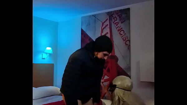 Download Video - Me visita en mi cuarto a darme pico