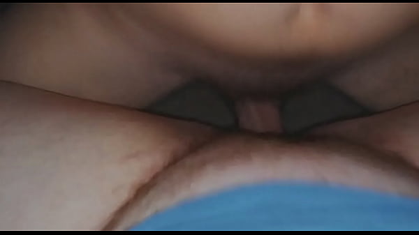 Jól megdugják a nagymamát otthonában