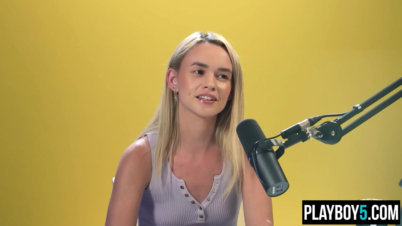 La joven y CALIENTE Khloe Kingsley se masturba el coño peludo para Playboy
                    teen blonde petite hairy masturbation solo orgasm playboy hairy pussy pussy fingering blonde teen pussy masturbation petite teen fingerging hairy pussy teen petite girl petite girl porn hairy pussy fingering petite teen porn khloe kingsley muchos negros