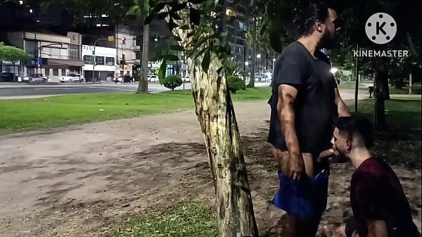 Download Video - URS&Atilde;O ENCHEU ME CU DE PORRA NA PRA&Ccedil;A&period; - FREE