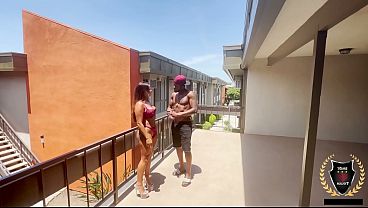 Niykee Cruz Deepthroats Rome Major's Thick BBC Until She Gags!