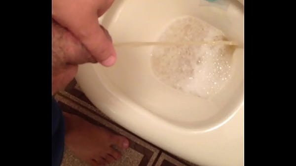 Download Video - Mijando para um macho