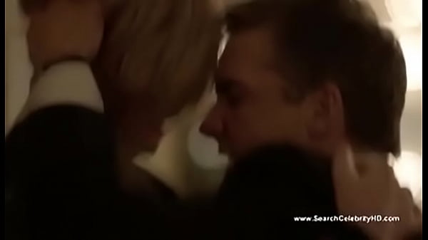 Kathleen Robertson nude - Boss S01E02