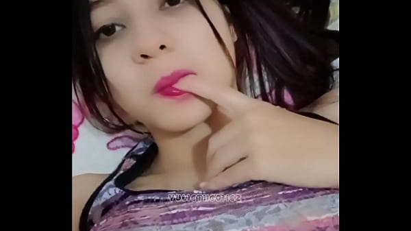 VOYEUR - Ela &eacute; a garota mais gostosa do XVideos