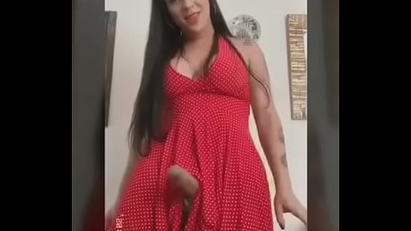 Download Video - Presentinho pra voc&ecirc;s &comma; o pau da boneca bem duro ️️️