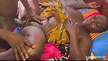 Download Video - Big booty Yoruba lady getting fucked by her Fulani boyfriend