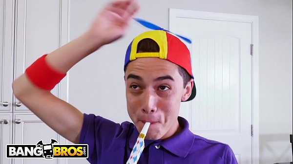 Download Video - BANGBROS - Juan El Caballo Loco Gets Hot MILF Reagan Foxx For His Birthday