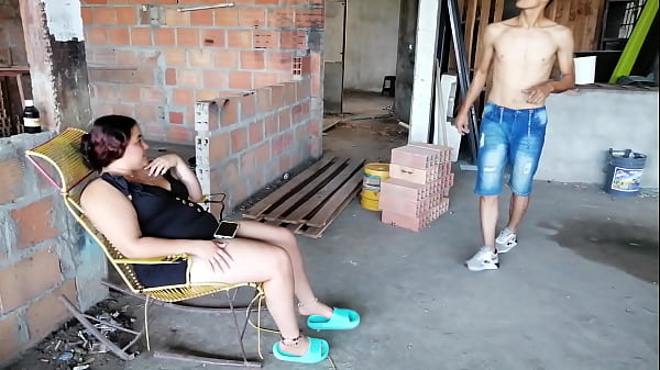 I milk my stepbrother's cock with my mouth, he gets excited and ends up fucking me hard