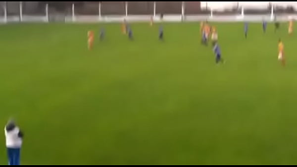 Jon&aacute;s Vila Mete un Gol Pornografico