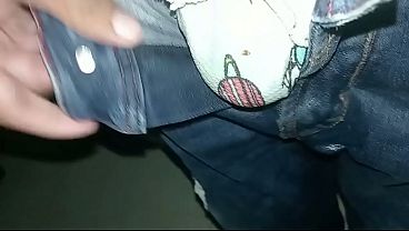 Pantalón orinado y delicioso orgasmo