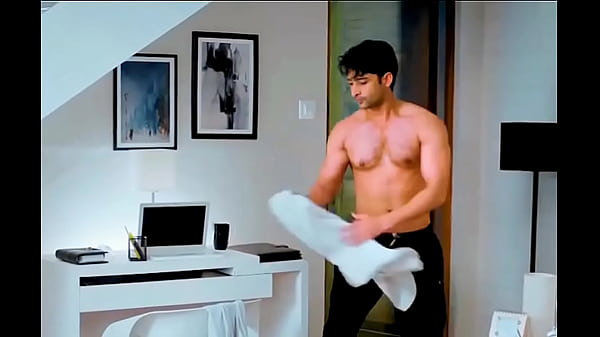 Download Video - Handsome TV actor Shaheir Sheikh Shirtless