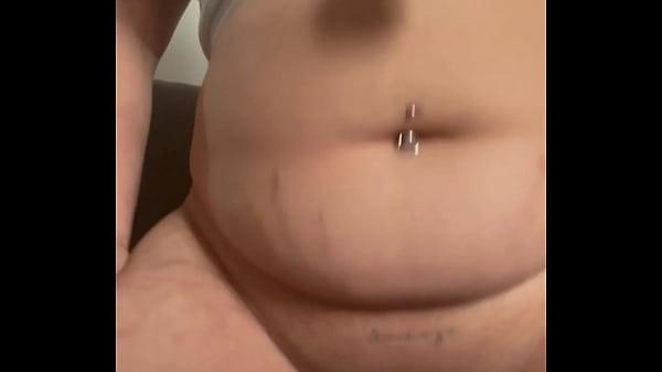 Je me fait du bien devant la télé grr Abonnes toi pour en voir plus