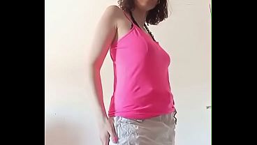 strep-tease   masturbation debout