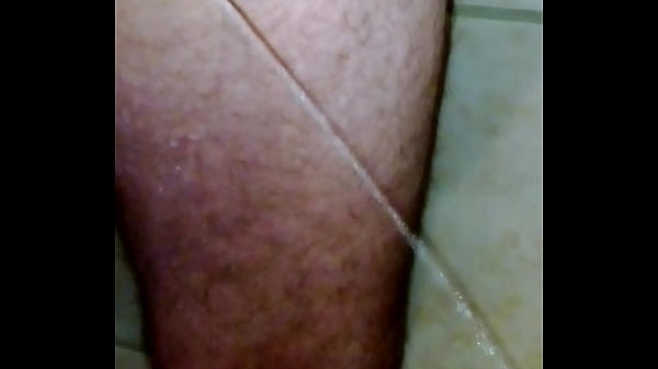 Download Video - Pissplay in shower