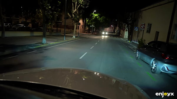 Babe Catherine Knight loves threesomes & discounts; Black Friday: 2 hard cocks in mouth & pussy&mdash;hot deal!