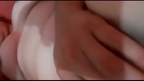 thumb blonde