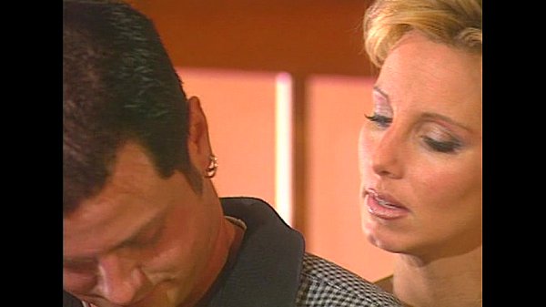 Download Video - Metro - Friends And Lovers 03 - scene 4