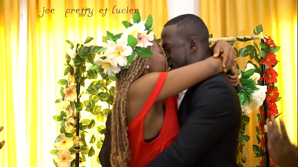 Mr maire explose ma chatte avant mon mariage