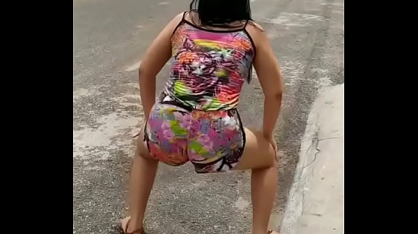 Young girl dancing funk