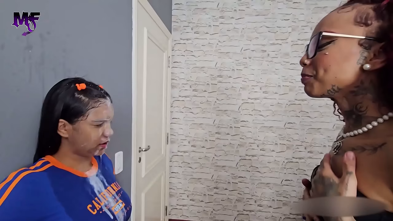 Las chicas malas escupen
                      latina pornstar humiliation domination fetish spitting domina spit fetish spit in mouth only women spit lover heavily tattooed no men spit in the face goddess spit muchos negros
