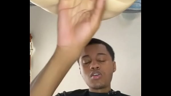 Download Video - Quieres que papi te folle en perrito&comma; te hable sucio y te chupe el culo&quest;