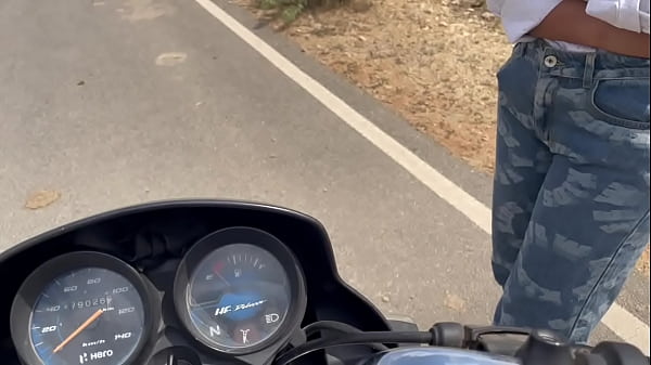 Download Video - CORPORATE LADY WORKER FUCKED BY COLLEGUE &comma; WHEN SHE ASKED FOR LIFT