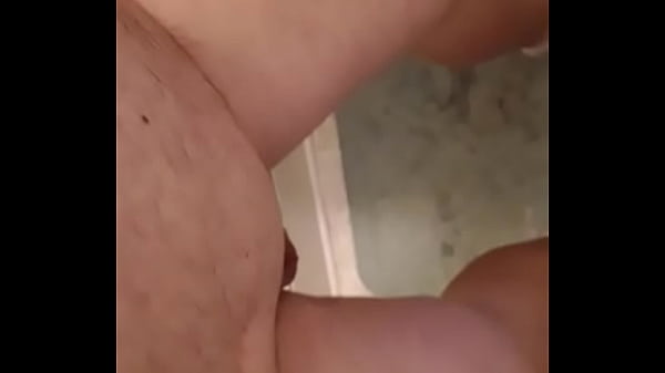 Download Video - pepper in pee hole part 2