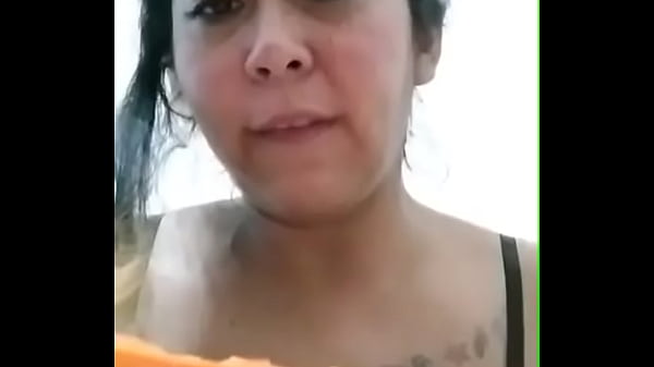 Me prestas a tu novia para comerme su pap&aacute;ya??? .. Parejitas de Cancun. O alrededores :)