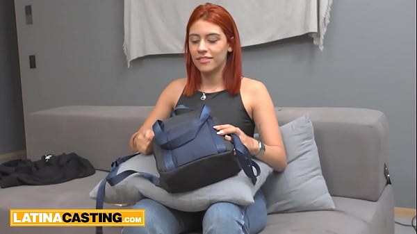 Novata latina con tetas perforadas ama la perforación de pollas grandes - LatinaCasting
                   Novata latina con tetas perforadas ama la perforación de pollas grandes - LatinaCasting muchos negros