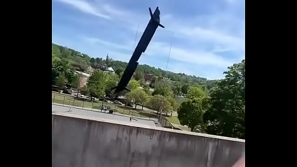 Big black thing gets wiggled