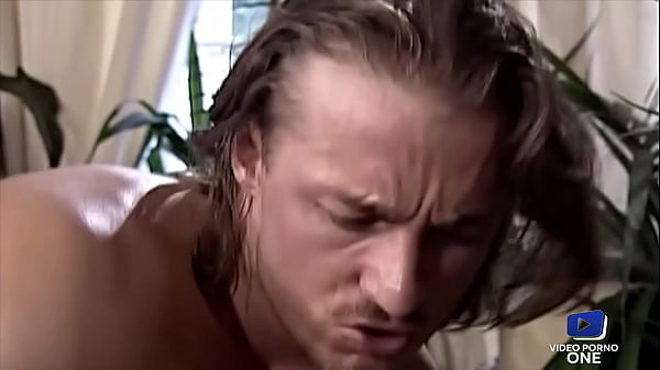 Download Video - Dolly Golden bais&eacute;e par tous les trous par le nouveau joueur de foot