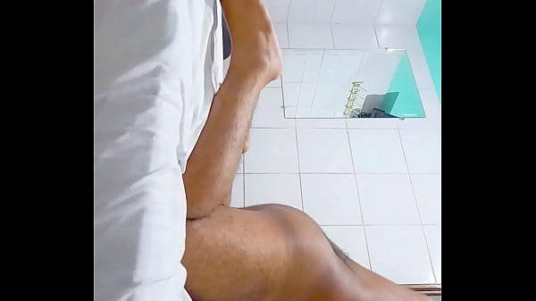 Mature woman in a towel, what a temptation