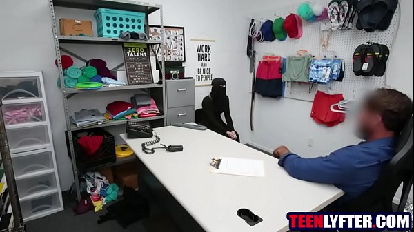 Hot muslim girl fucked hard for shoplifting