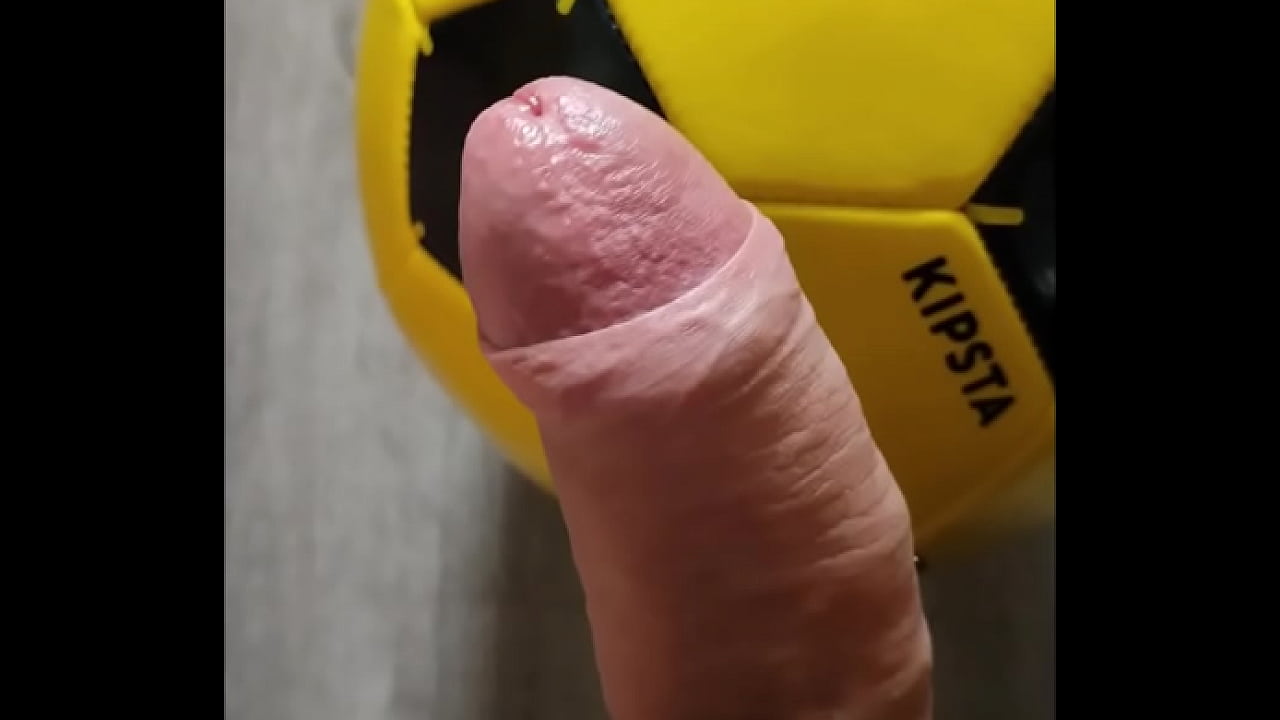 Thomas Murlick - Después del partido con amigos, solo yo y mi erección
                   latina sexy amateur solo fetish brazil gay solo masturbation solo boys muchos negros