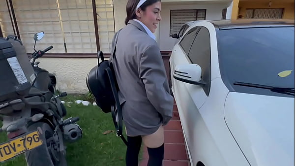STUDENT SEDUCED BY STRANGER SHE MEETS ON THE STREET - NATISMIAM