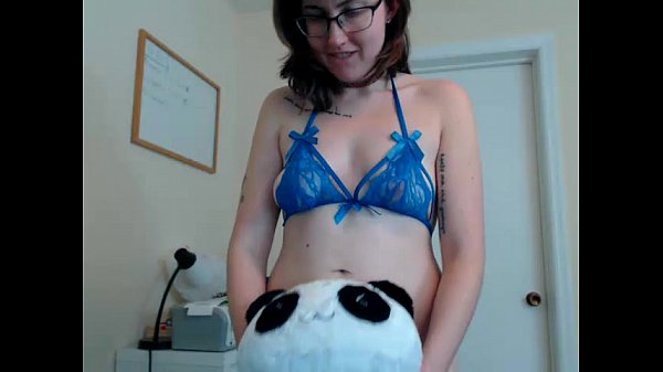 cute helena73 fingering herself on live webcam
