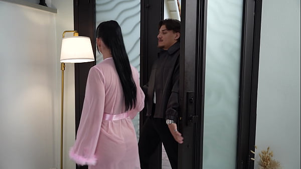 Bi Besties Hime Marie And Jennifer White Share Hung Neighbours Cock GP3360