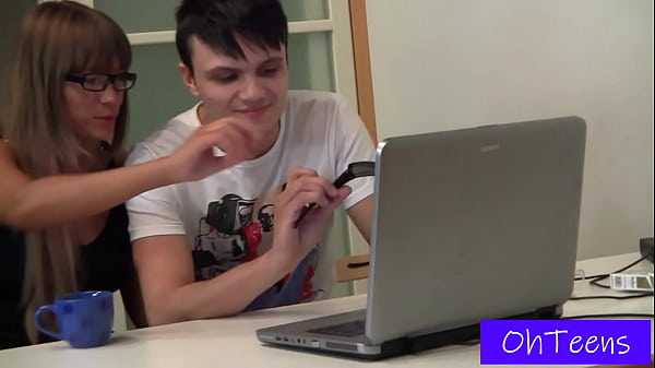 Anna and Sam Free Video